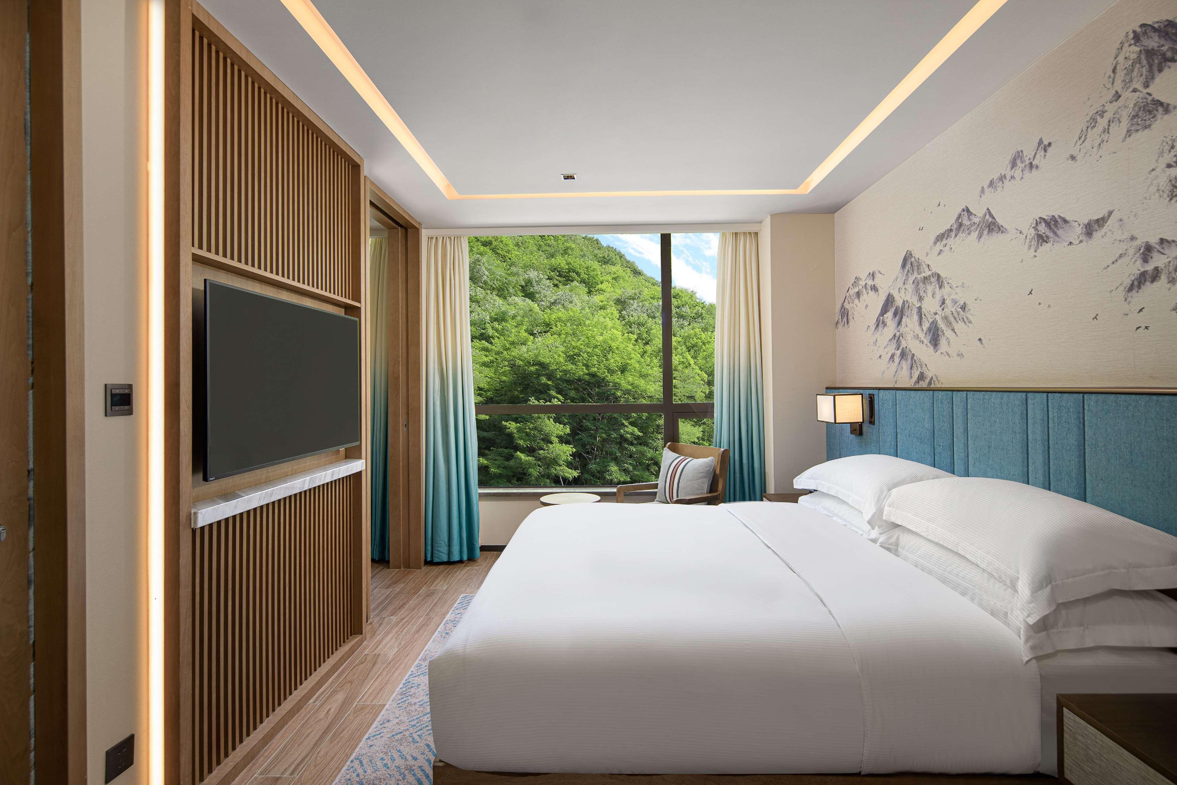 Hilton Jiuzhaigou Resort Zhangzha Town Esterno foto