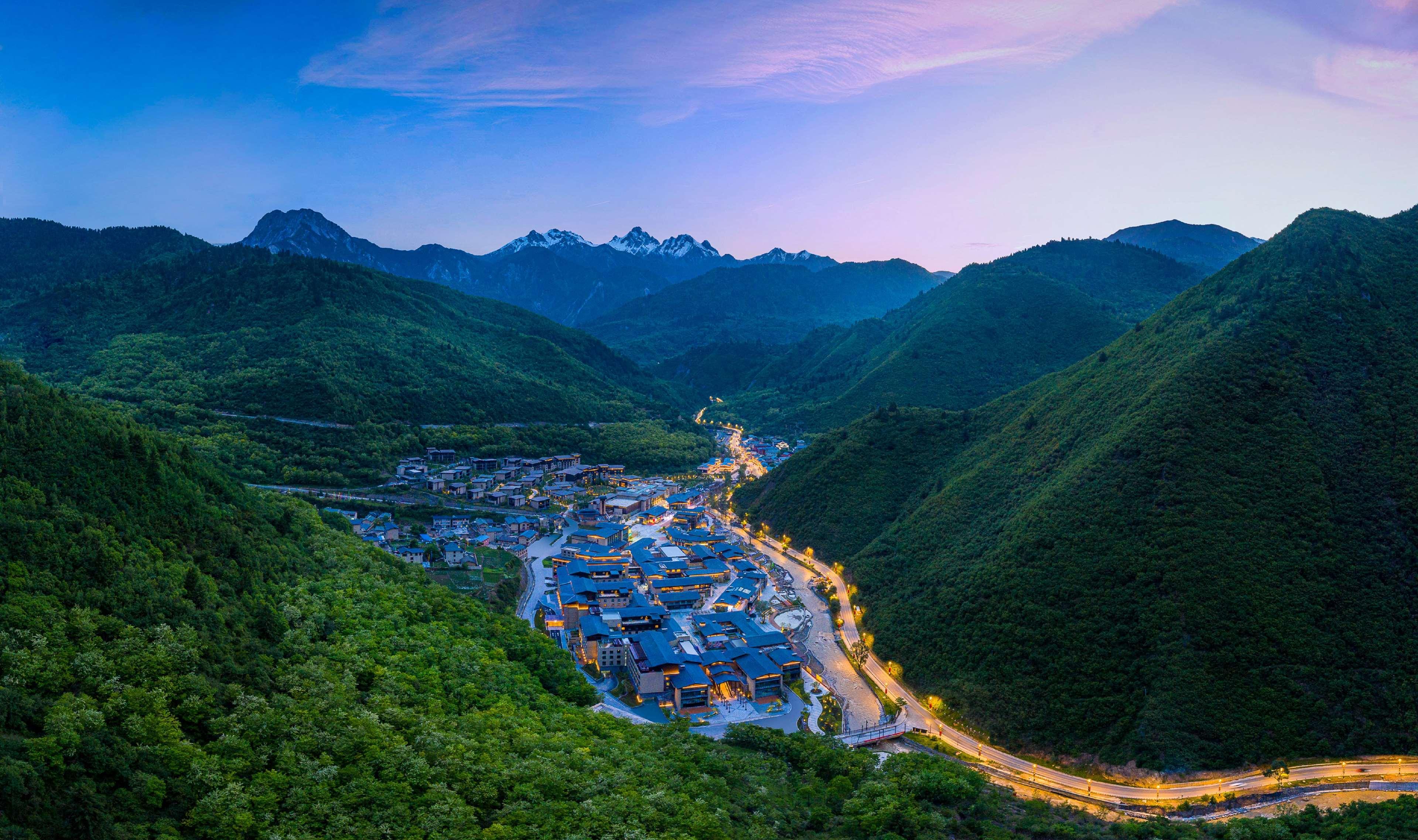 Hilton Jiuzhaigou Resort Zhangzha Town Esterno foto